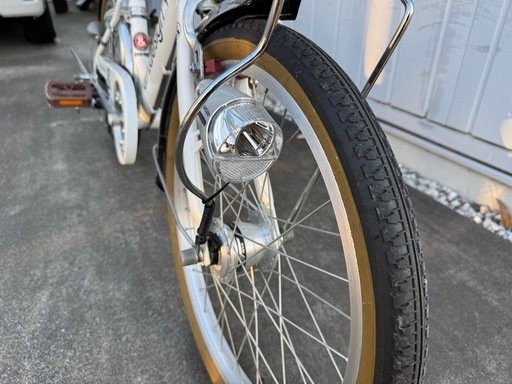 子供用自転車　20インチ 6段変速 オートライト　ガレージ保管