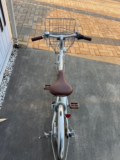 子供用自転車　20インチ 6段変速 オートライト　ガレージ保管