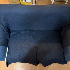 ニトリ　コンパクトソファ　布張りタイプ　ネイビー　脚取り外し可能　背もたれと肘掛けのリクライニングかのう可能の画像