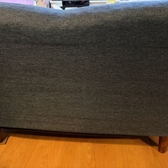 ニトリ　コンパクトソファ　布張りタイプ　ネイビー　脚取り外し可能　背もたれと肘掛けのリクライニングかのう可能の画像