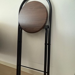 カウンターテーブル、イスの画像