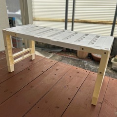 押入収納　プラスチックの台　x 2個　の画像