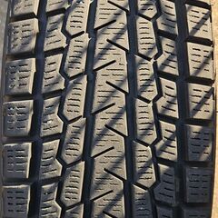 ジムニスタッドレスタイヤの画像