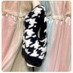 ꒰adidas꒱暖か シャギーニットベスト 白黒 伸び伸びストレッチLサイズOKの画像