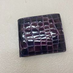 COCCO FIORE ガジェット ウォレット パープル86 9170190 コッコフィオーレ パープル 財布 二つ折り クロコ型押し (E3780twkYM)の画像