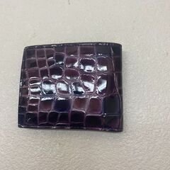 COCCO FIORE ガジェット ウォレット パープル86 9170190 コッコフィオーレ パープル 財布 二つ折り クロコ型押し (E3780twkYM)の画像