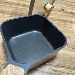 ベージュ　鍋　おしゃれ　ソースパンの画像