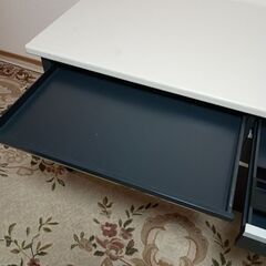 【決まりました】オフィス用　デスク　中古の画像
