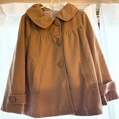 　★年内受取で1000円に値下げ！★ファー付きコート　レディース　クリーニング済みの画像