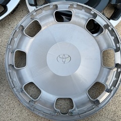 トヨタ　シエンタ170系ホイールキャップの画像