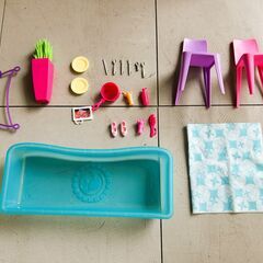 バービー人形 かわいいピンクのプールハウス　新品購入品の画像