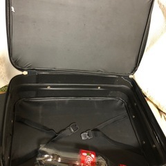 中古キャリーバックの画像