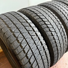 275/70/16冬DM-V3の画像