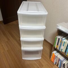 【現地引き取り・非対面での受け渡し限定】衣装ケース×４の画像