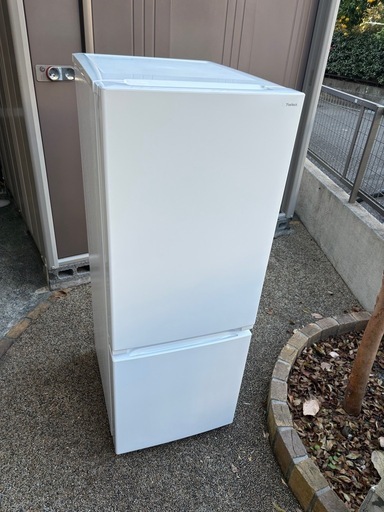 お取り引き者決定　23年製　 美品　156ℓ  ヤマダ電機冷蔵庫　YRZ-F15J 
