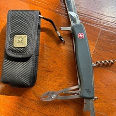 新品，WENGER，キャンプ用品，サバイバルの画像