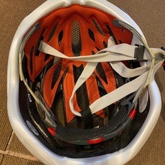 大人用自転車用ヘルメットの画像