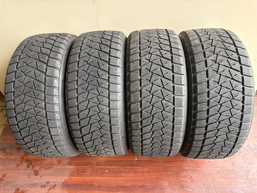275/45/20冬DM-V2