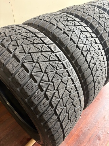 275/45/20冬DM-V2