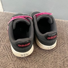 キッズ靴　adidas 14センチ　の画像