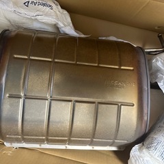 キャラバン E26 2025年式 ガソリン 純正マフラー 美品 引き取り限定の画像