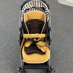 ベビーカー　アプリカの画像