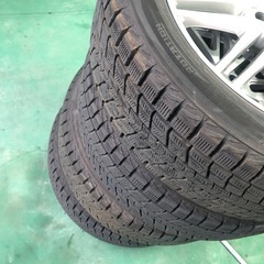 225/55r19スタッドレス
の画像