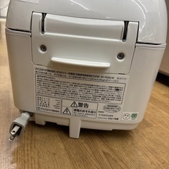 【ドリーム川西店御来店限定】☆ジモティー見たよ♪割引☆アイリス　5.5合炊飯器　クリーニング済み 【2125560000000699】の画像