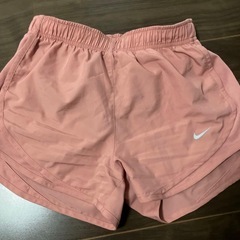NIKE ナイキ　ショートパンツ　スポーツパンツの画像