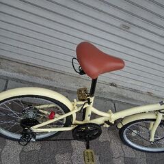 20吋 折り畳み自転車 外装6段/クリームの画像