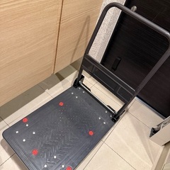 台車(最大150kg、幅45.奥行き71.高さ84.5)の画像