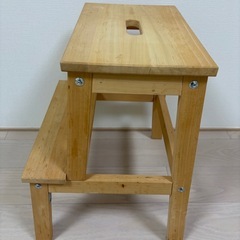 IKEA ステップスツールの画像