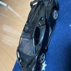 車のおもちゃの画像