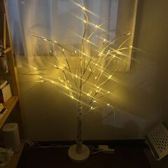 【引越しのためお譲りします】木の形のインテリアライト（USB・5種ライト）の画像