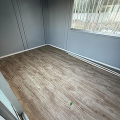 プレハブの画像