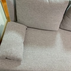 元展示品三人がけローソファ！　25日まで‼️比較的綺麗です！お気軽にコメントどうぞ‼️☺️値下げオッケーの画像