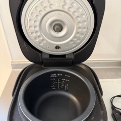 【取引中】タイガー魔法瓶　炊飯器　3合炊き　の画像