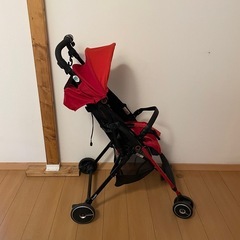 Combi F2plus レッド　コンビ　ベビーカーの画像