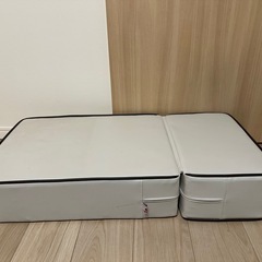 ペット(犬用階段)階段とペットトイレ&シーツ の画像