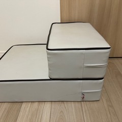 ペット(犬用階段)階段とペットトイレ&シーツ の画像