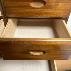 木製チェストの画像