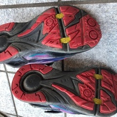 キッズ　シューズ18センチの画像