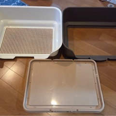 リッチェル 
ペットトイレ トレー フチありの画像