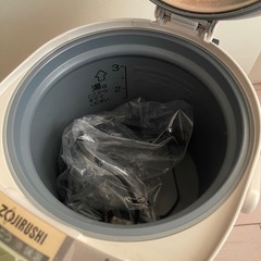 象印　電気ポット　3リットル　ティーカップの画像