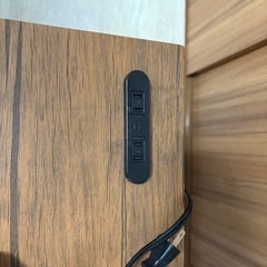 決まりました。コンセント付きデスクの画像
