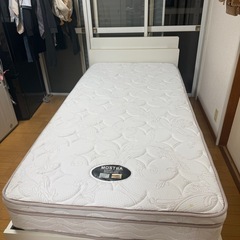 収納付きシングルベットとマットレスのセットの画像