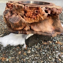 くりぬき火鉢の画像