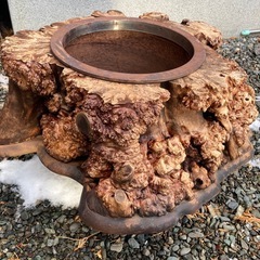 くりぬき火鉢の画像