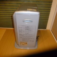 石油ファンヒーターの画像