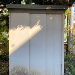 イナバ物置　倉庫　収納庫A番の画像